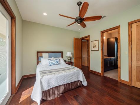 335 La Reata Trail Smithville TX 78957