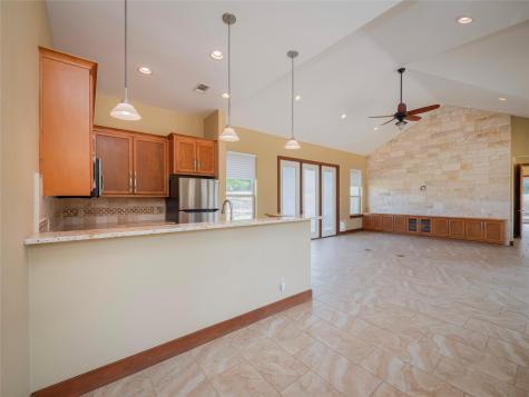 335 La Reata Trail Smithville TX 78957