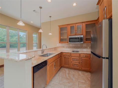 335 La Reata Trail Smithville TX 78957