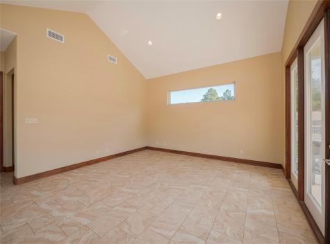 335 La Reata Trail Smithville TX 78957