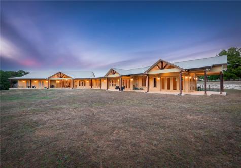 335 La Reata Trail Smithville TX 78957