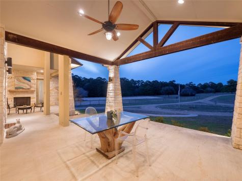 335 La Reata Trail Smithville TX 78957