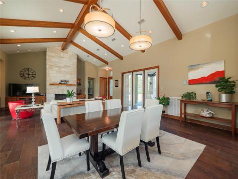 335 La Reata Trail Smithville TX 78957