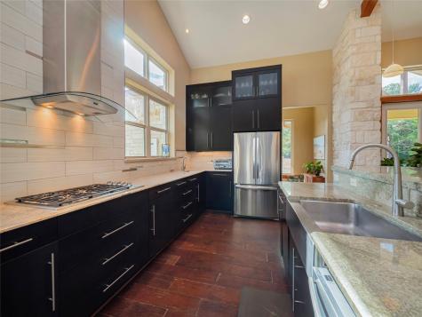 335 La Reata Trail Smithville TX 78957