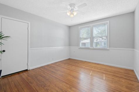 909 Hudgins Street Smithville TX 78957