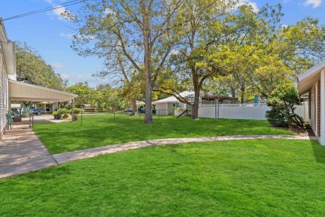909 Hudgins Street Smithville TX 78957