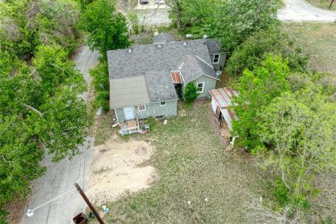 1006 Proctor Street Lockhart TX 78644