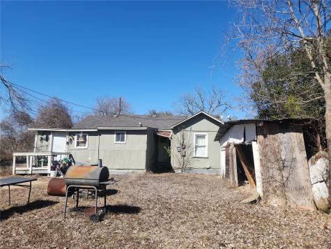 1006 Proctor Street Lockhart TX 78644