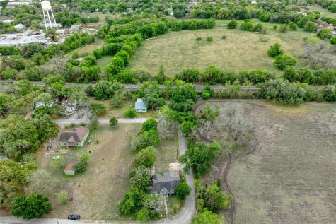 1006 Proctor Street Lockhart TX 78644