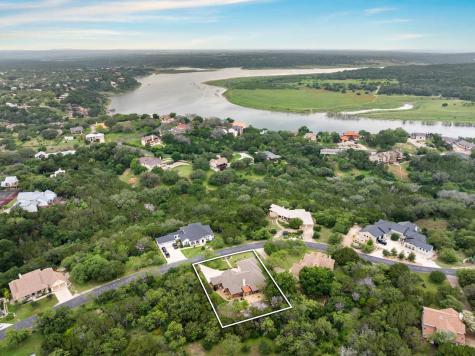 207 Cove Creek Drive Spicewood TX 78669