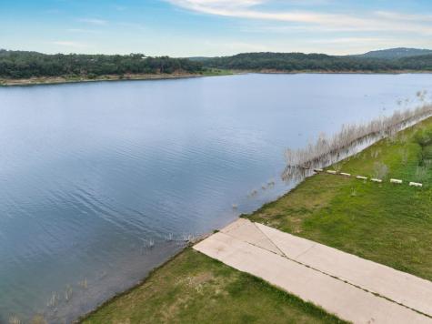 207 Cove Creek Drive Spicewood TX 78669