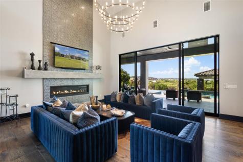 19204 Secretariat Place Spicewood TX 78669