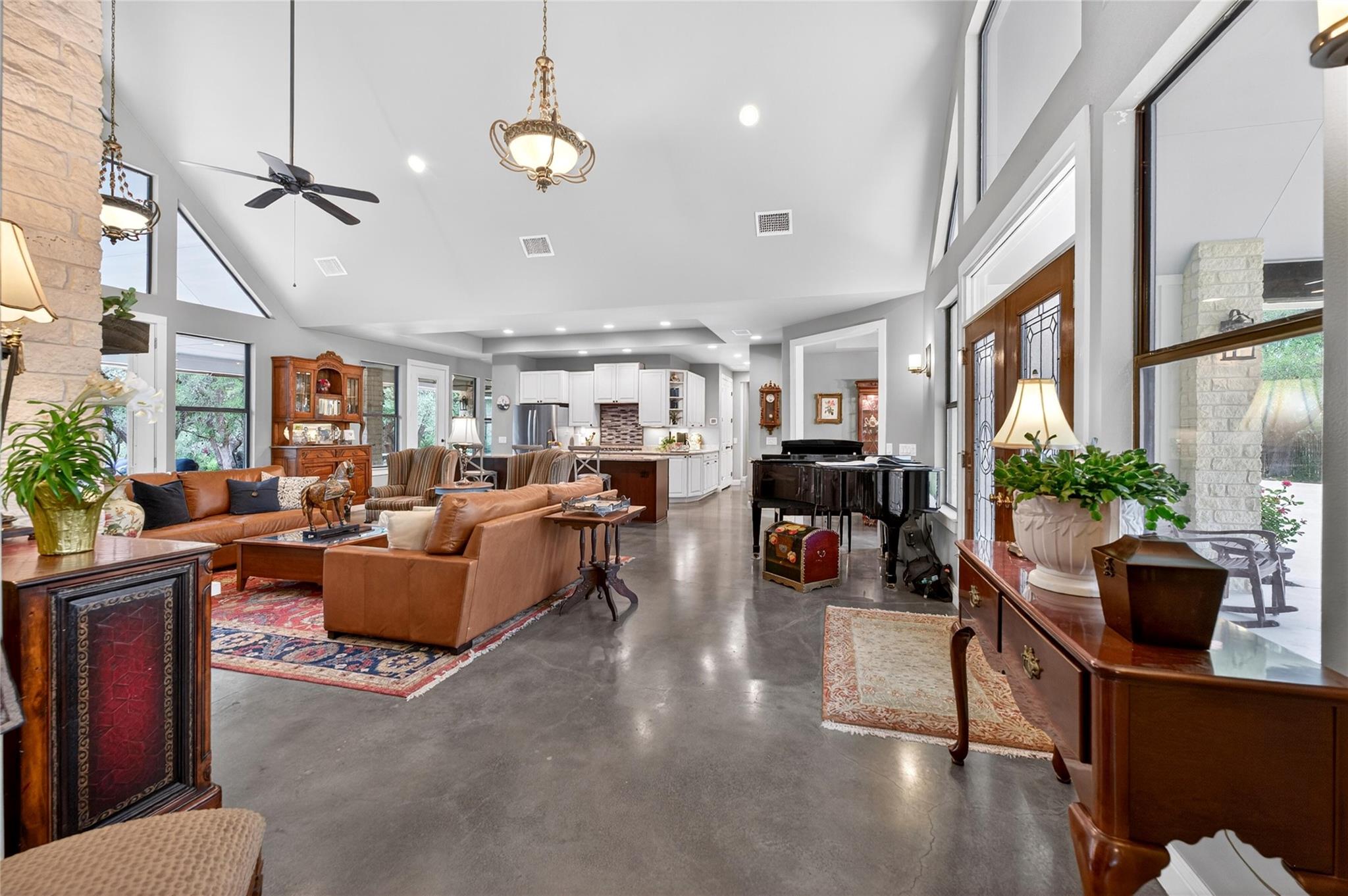 1508 Successor Road Spicewood TX 78669
