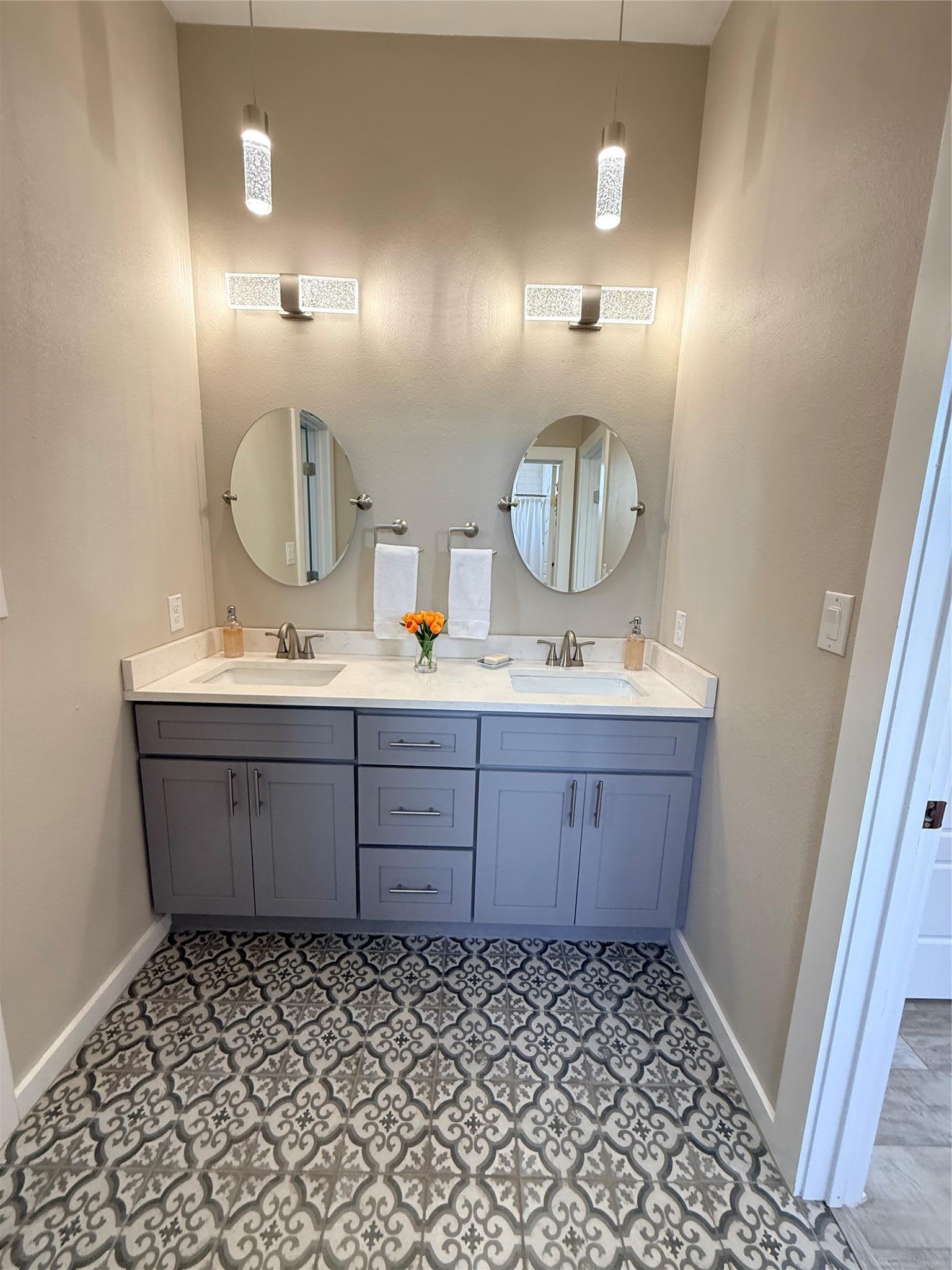 2108 Patriot Drive Lago Vista TX 78645