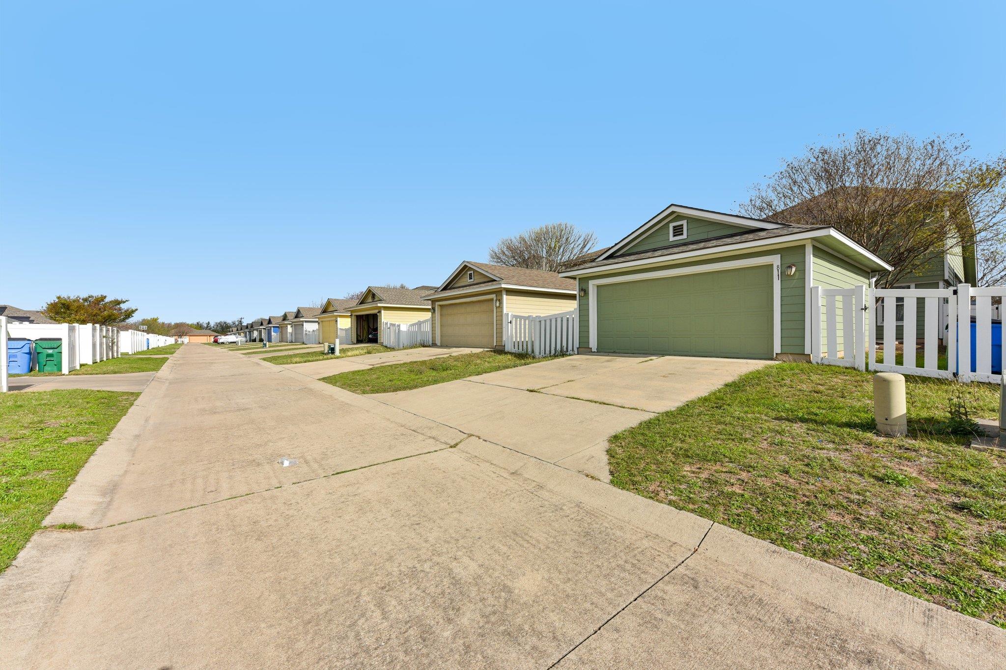 811 Craters Of The Moon Boulevard Pflugerville TX 78660