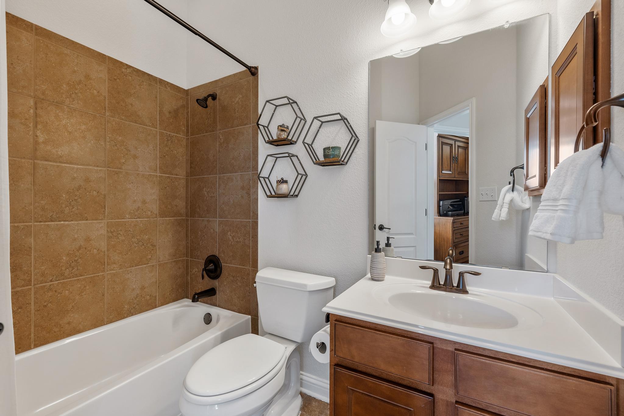 205 Bellagio Drive Lakeway TX 78734