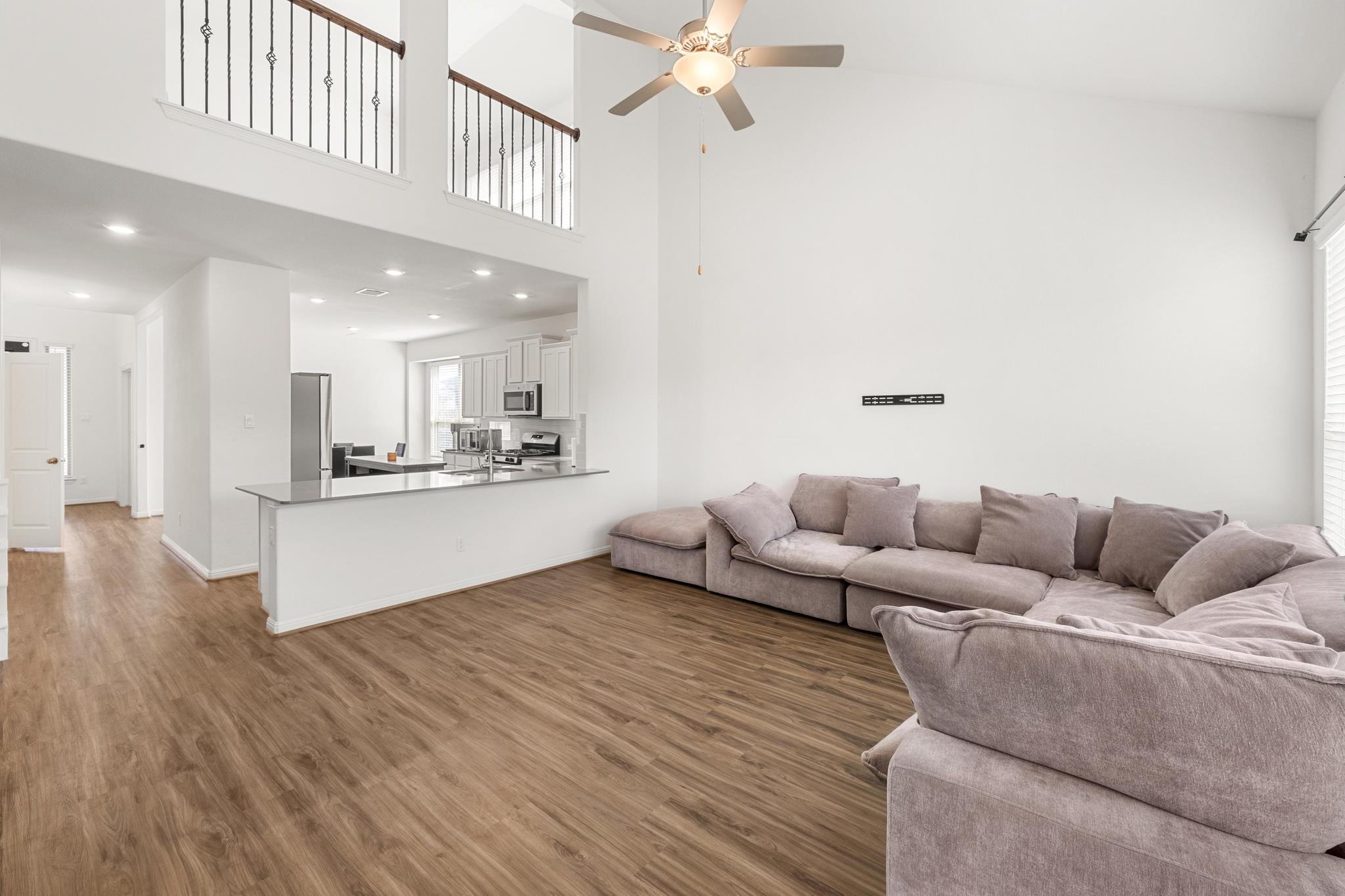 718 Hereford Loop Hutto TX 78634