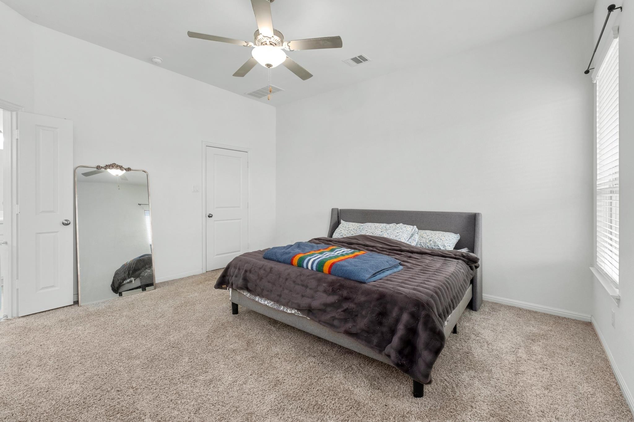 718 Hereford Loop Hutto TX 78634