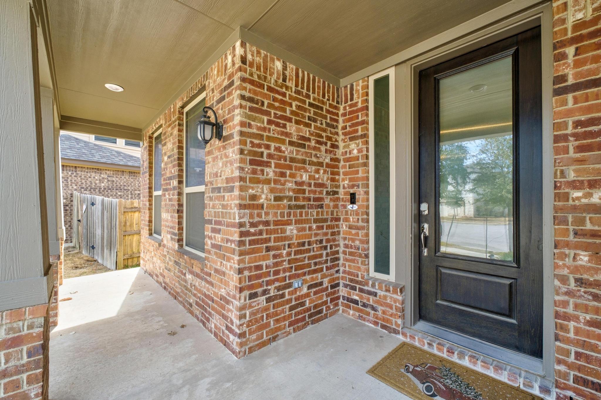 718 Hereford Loop Hutto TX 78634