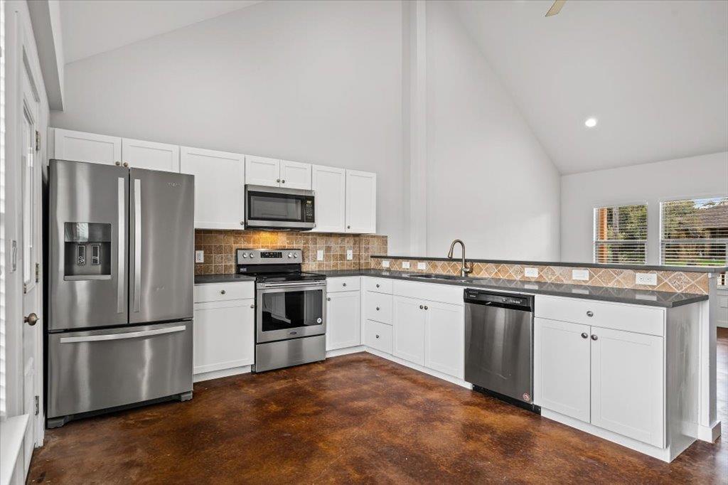 9913 Little Creek Circle Dripping Springs TX 78620