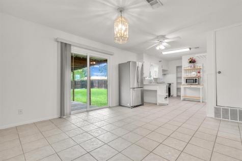 104 S Meadow Drive Little River Academy TX 76554