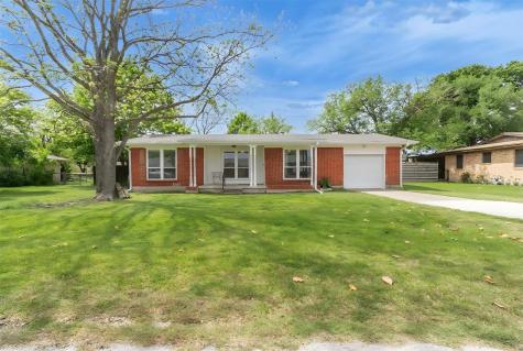 104 S Meadow Drive Little River Academy TX 76554