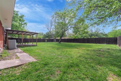 104 S Meadow Drive Little River Academy TX 76554