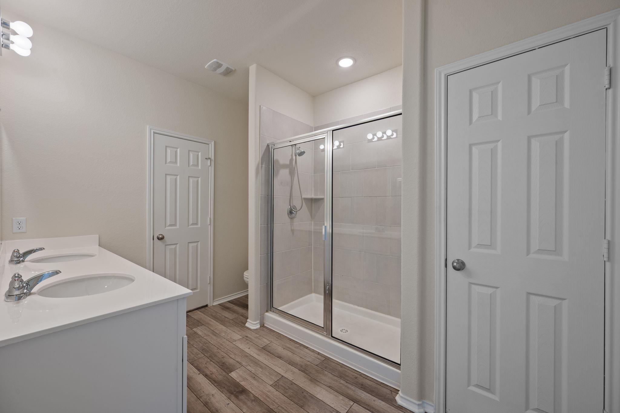 184 Gunther Way Taylor TX 76574