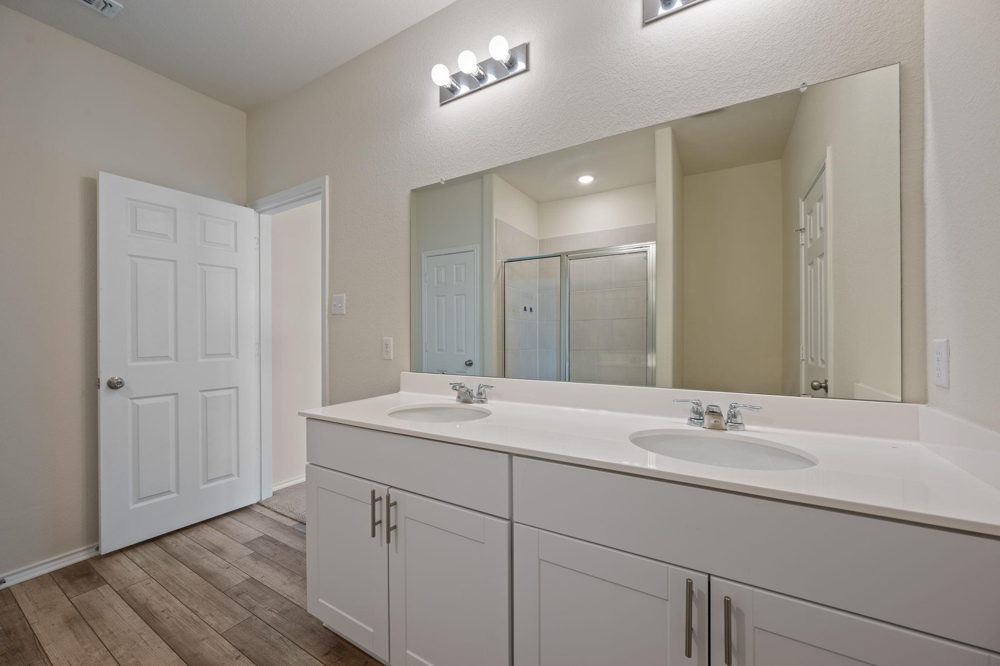 184 Gunther Way Taylor TX 76574
