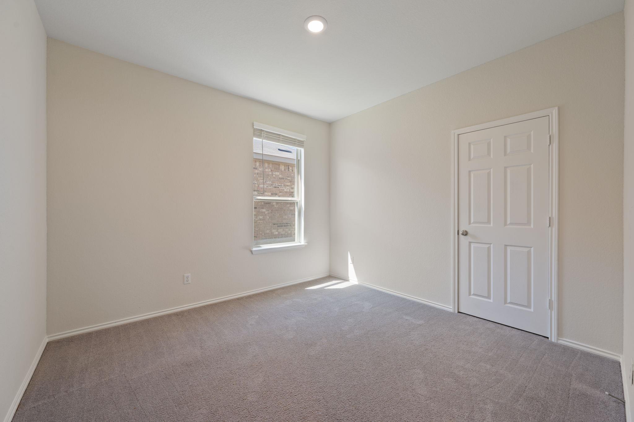 184 Gunther Way Taylor TX 76574