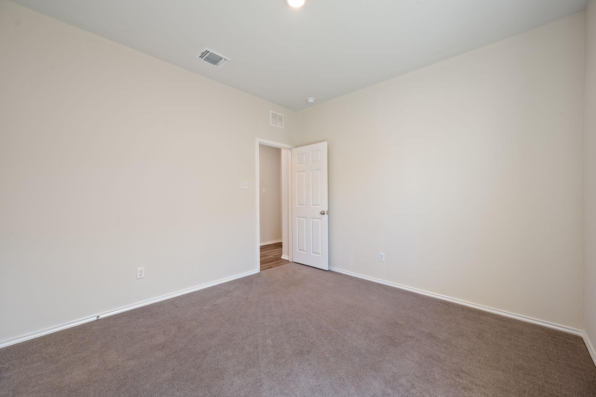 184 Gunther Way Taylor TX 76574