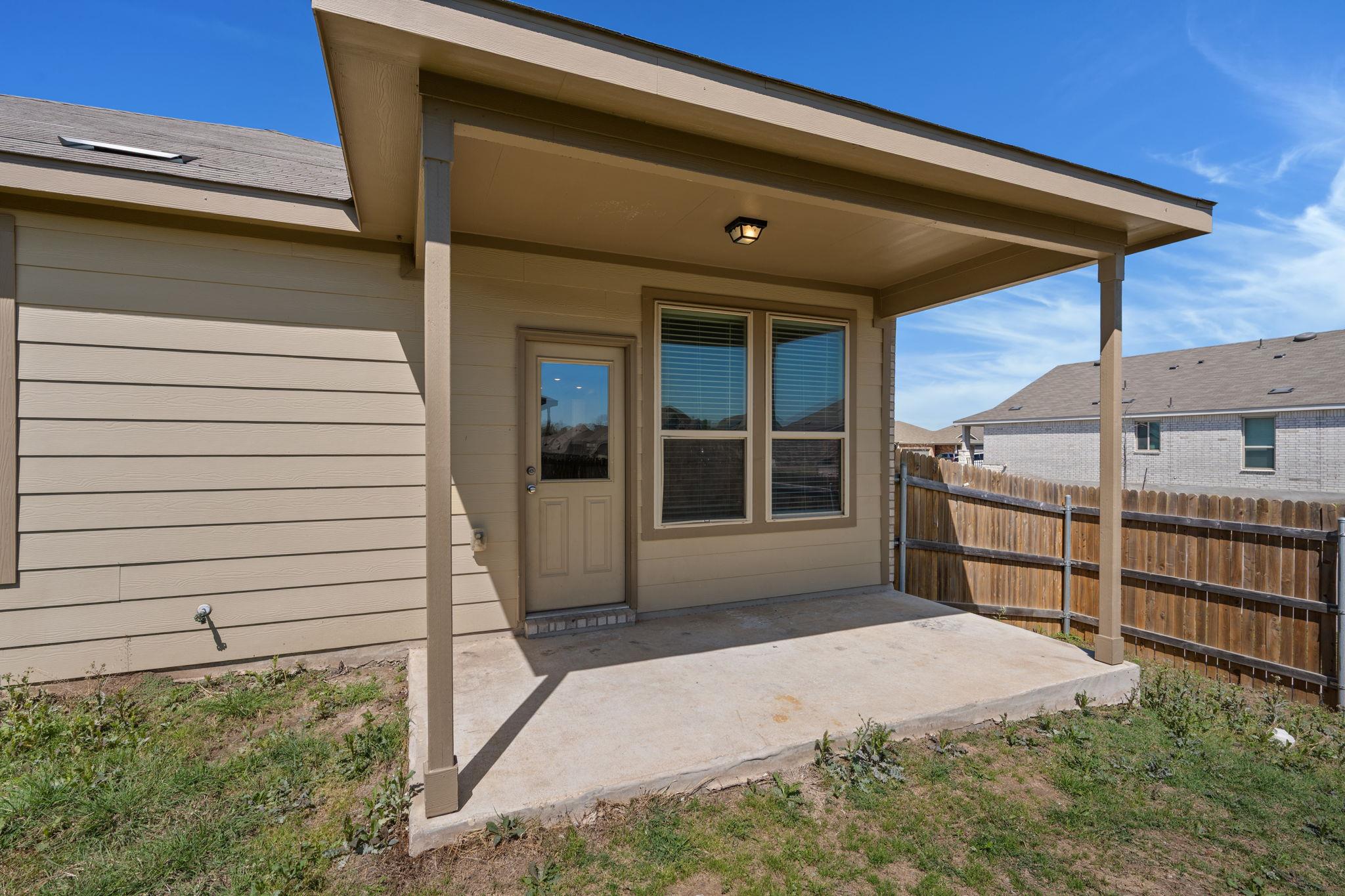 184 Gunther Way Taylor TX 76574
