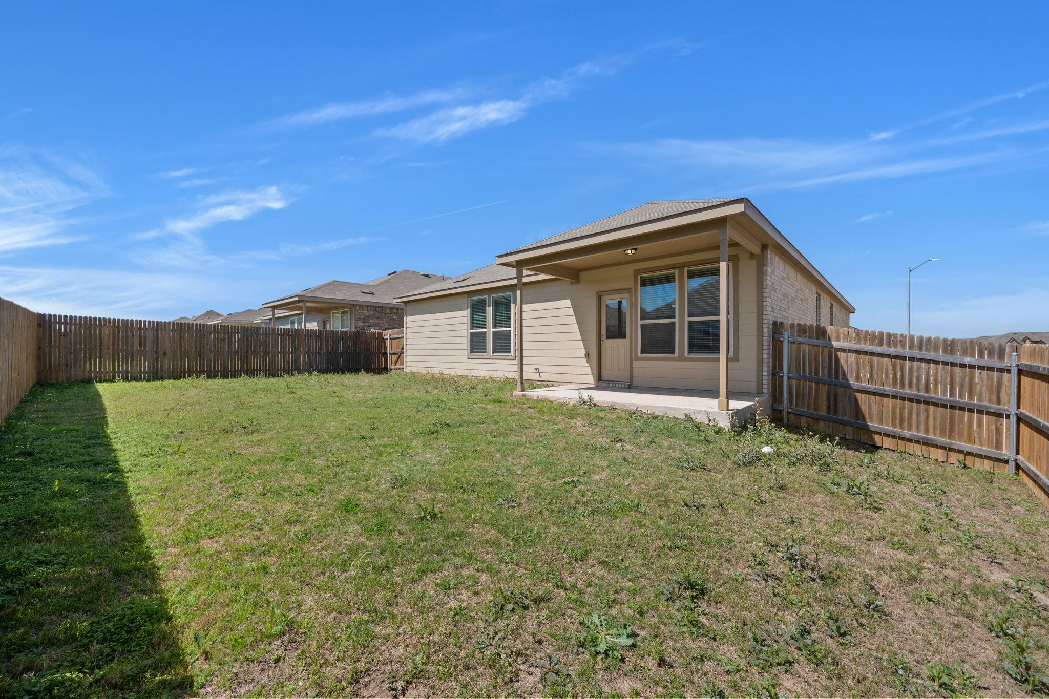 184 Gunther Way Taylor TX 76574