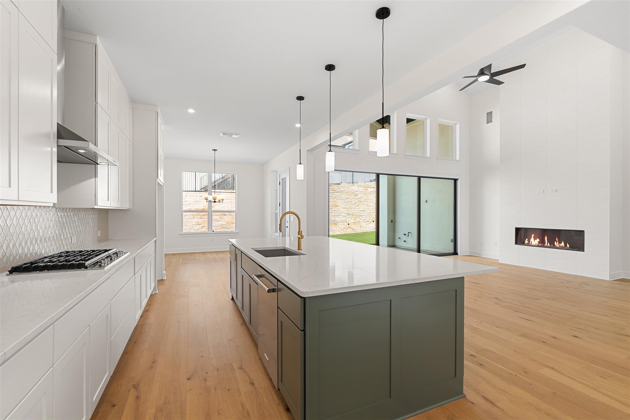 1813 Lucera Bend Leander TX 78641