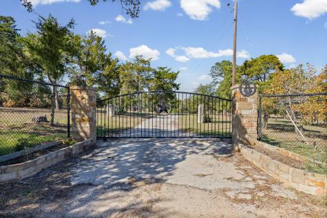 305 Whitesands Trail Dale TX 78616