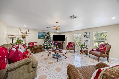 305 Whitesands Trail Dale TX 78616