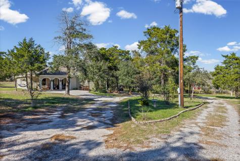 305 Whitesands Trail Dale TX 78616