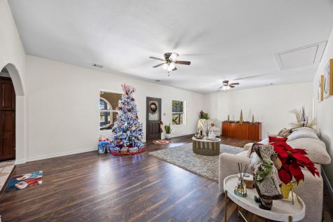 305 Whitesands Trail Dale TX 78616
