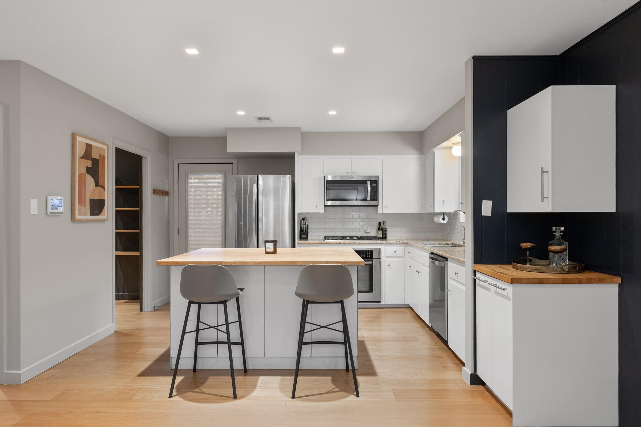 1723 Fawn Drive Austin TX 78741