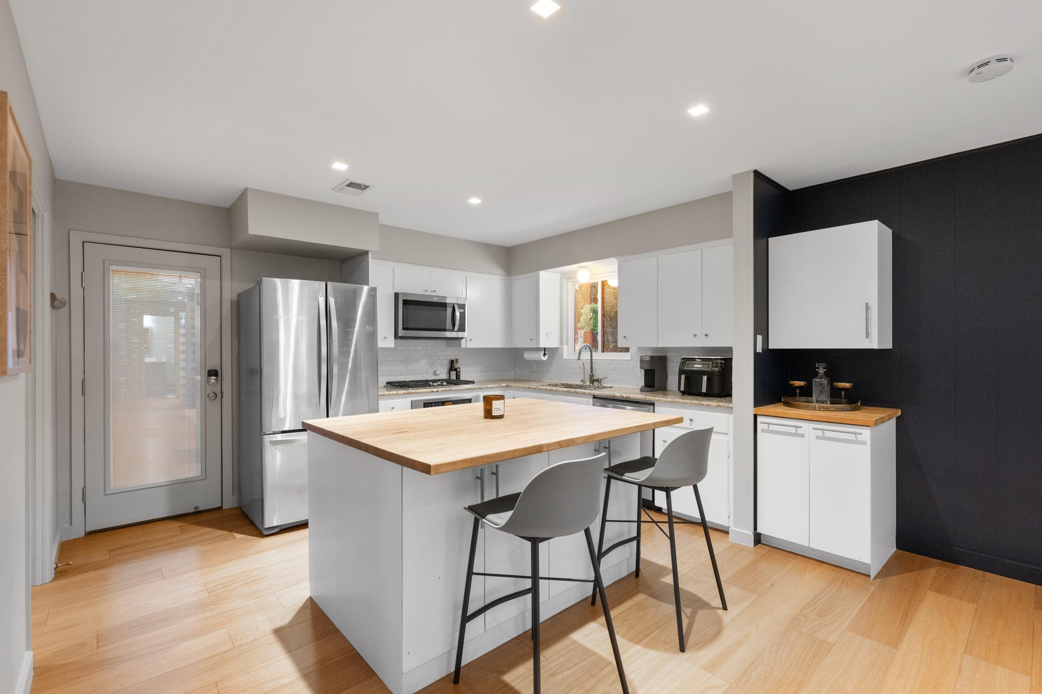 1723 Fawn Drive Austin TX 78741