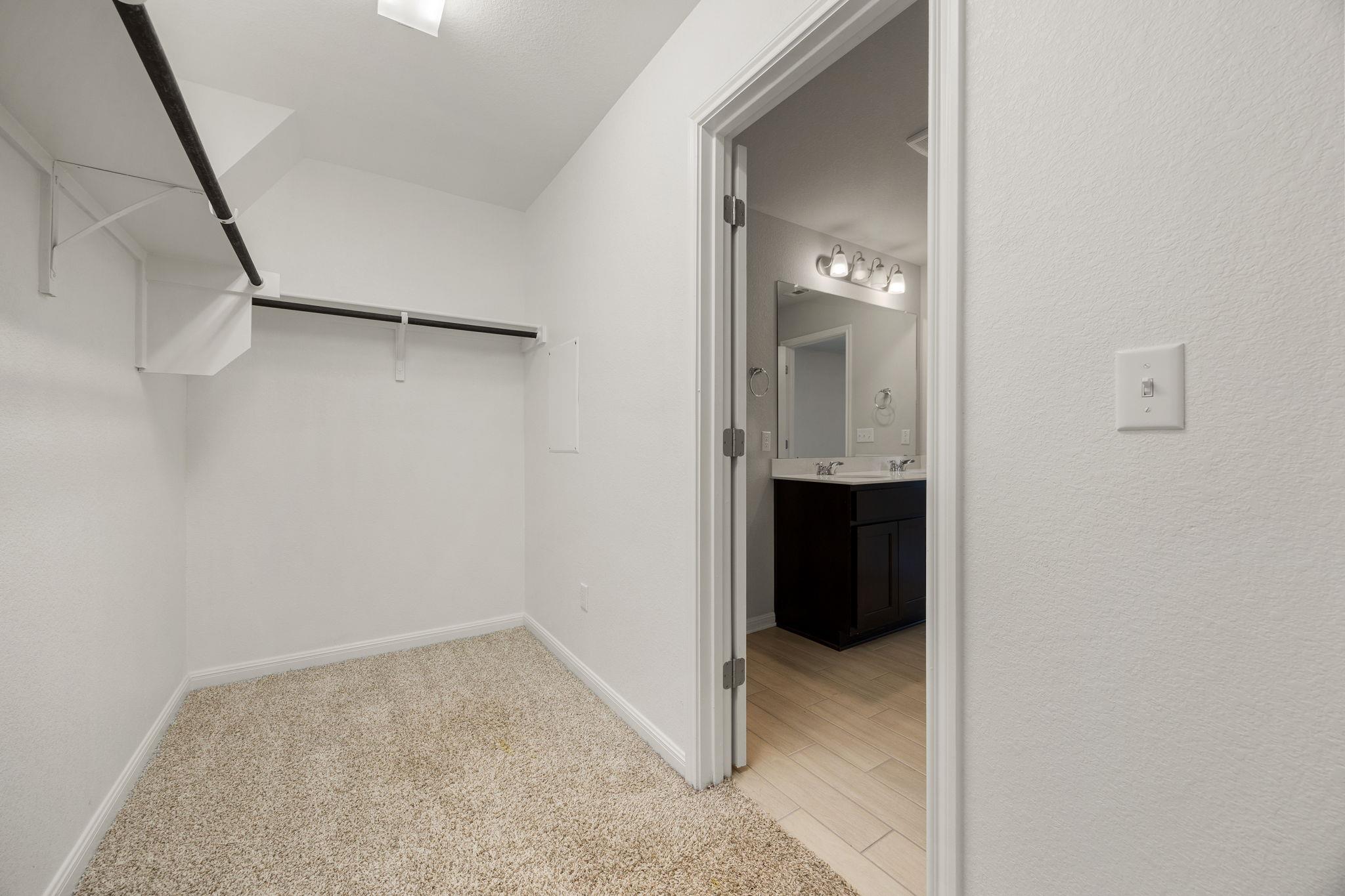 12512 Zenyatta Drive Buda TX 78610
