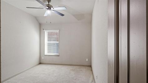 102 N Pasture Cove Hutto TX 78634