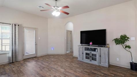 102 N Pasture Cove Hutto TX 78634