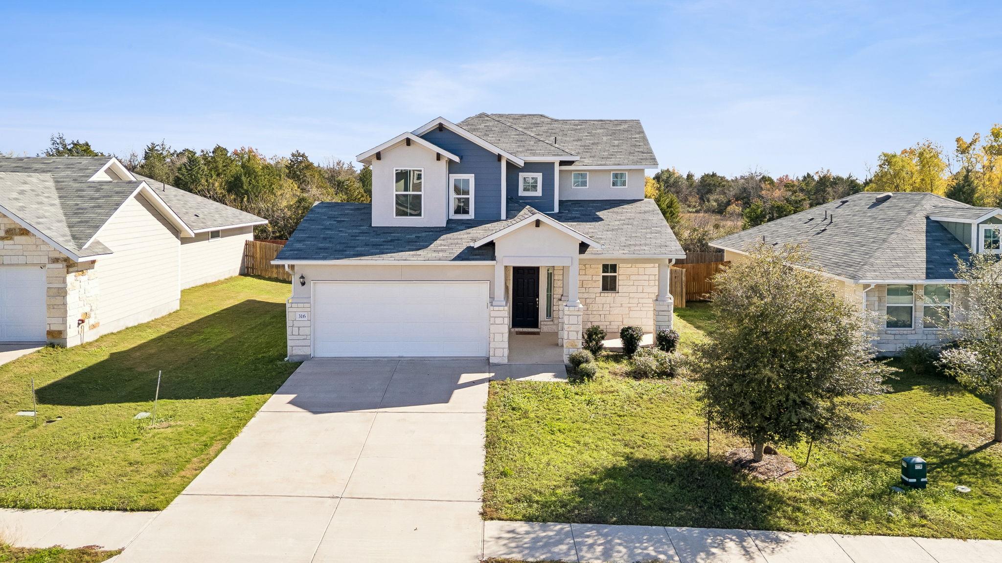 316 Insider Loop Elgin TX 78621