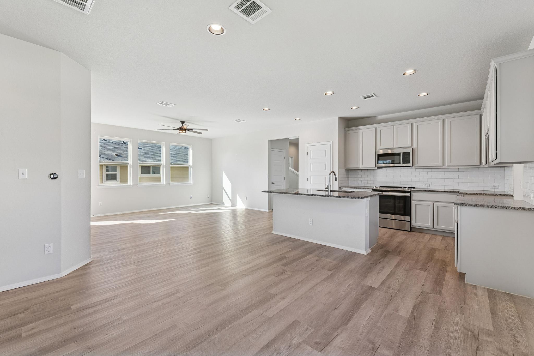 316 Insider Loop Elgin TX 78621