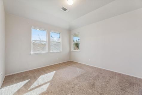 316 Insider Loop Elgin TX 78621