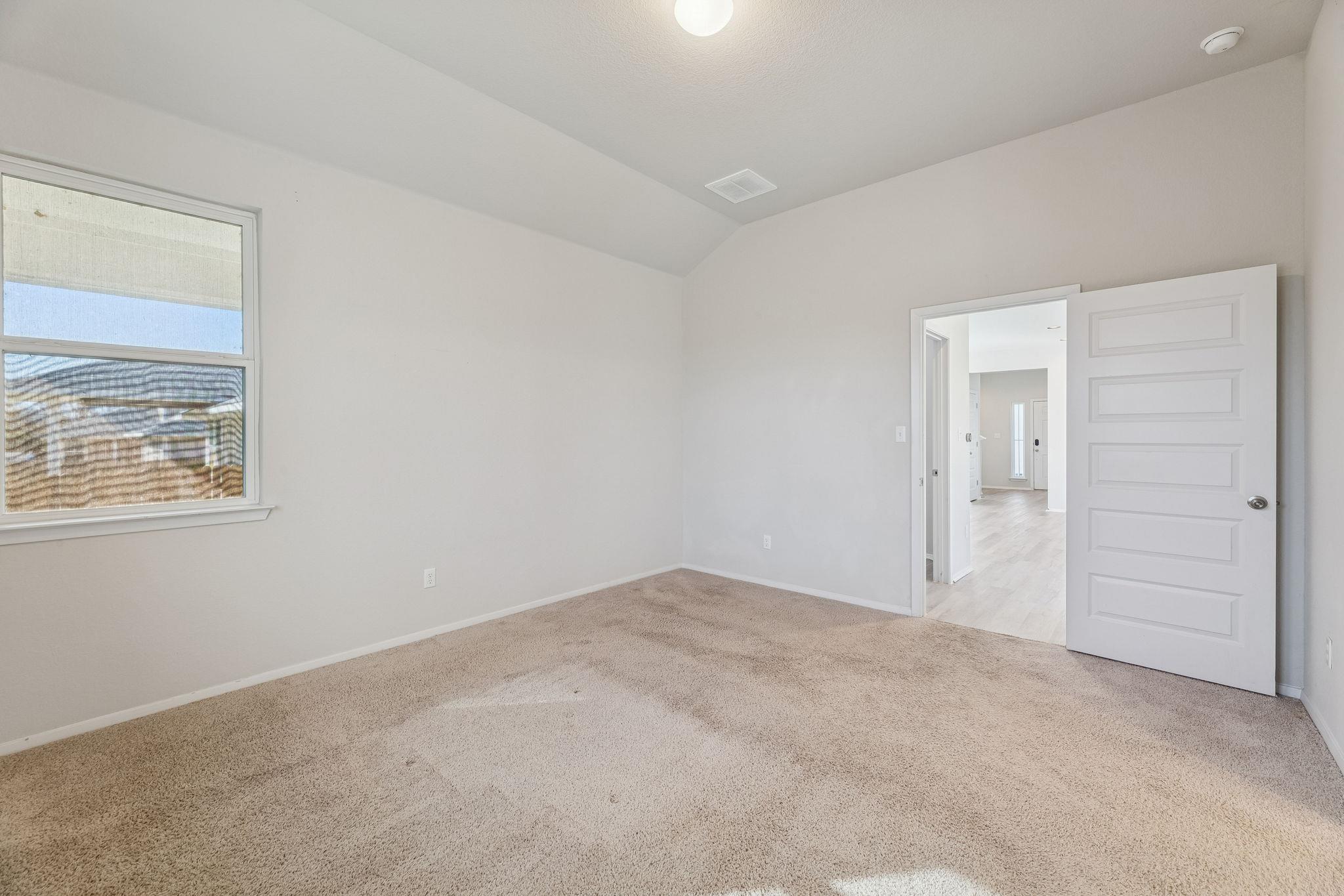 316 Insider Loop Elgin TX 78621