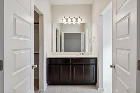 316 Insider Loop Elgin TX 78621
