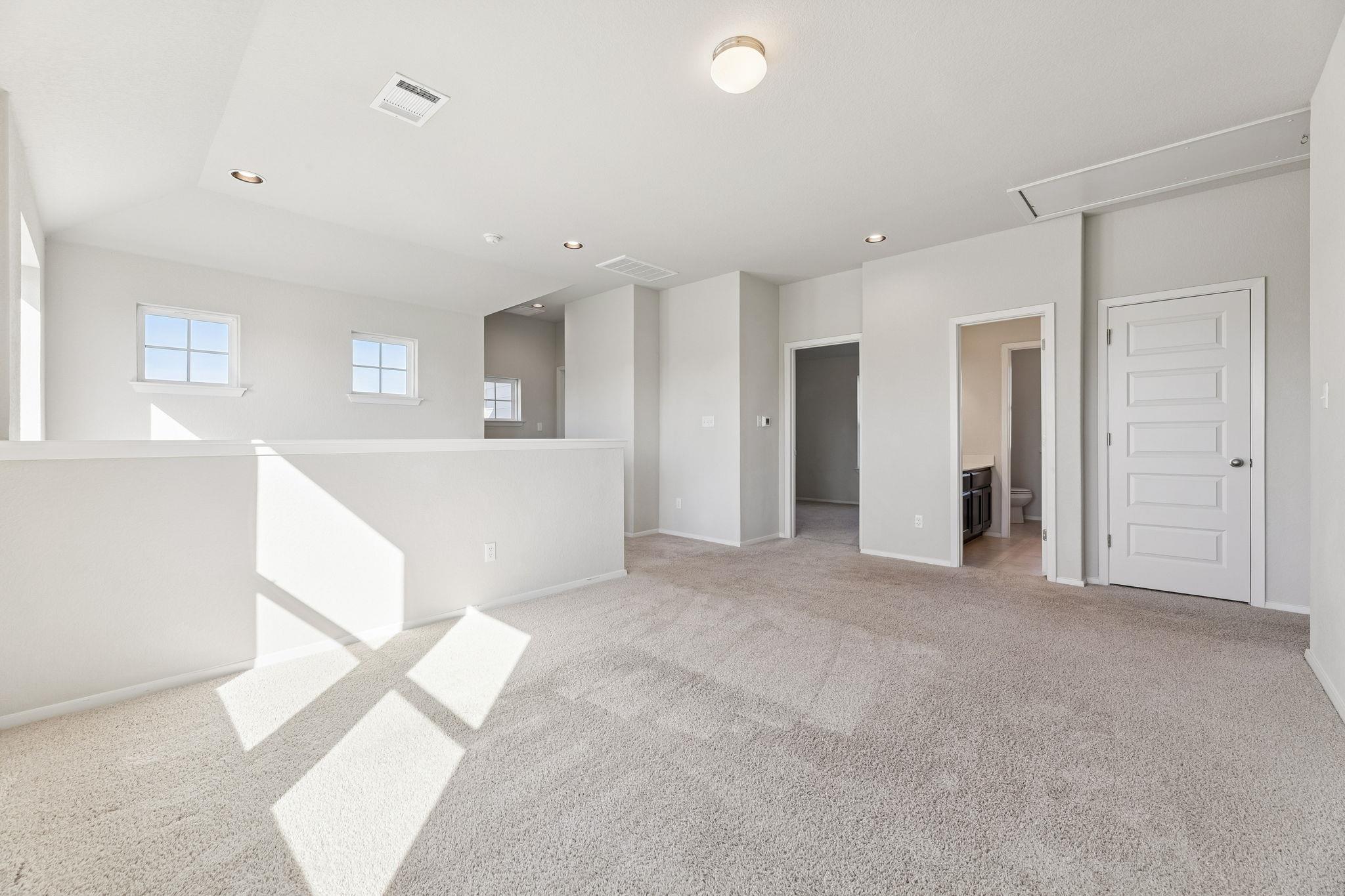 316 Insider Loop Elgin TX 78621