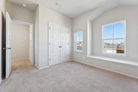 316 Insider Loop Elgin TX 78621